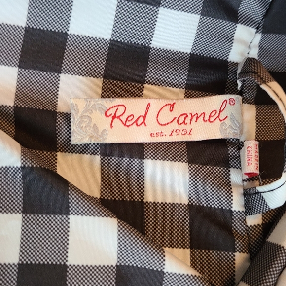 Red Camel Woman's Checkered Puffer Vest, Size: Small Color: Black & White - Picture 9 of 11